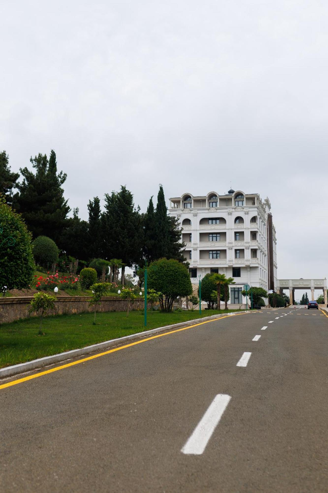 Ayan Palace Hotel Tovuz ภายนอก รูปภาพ