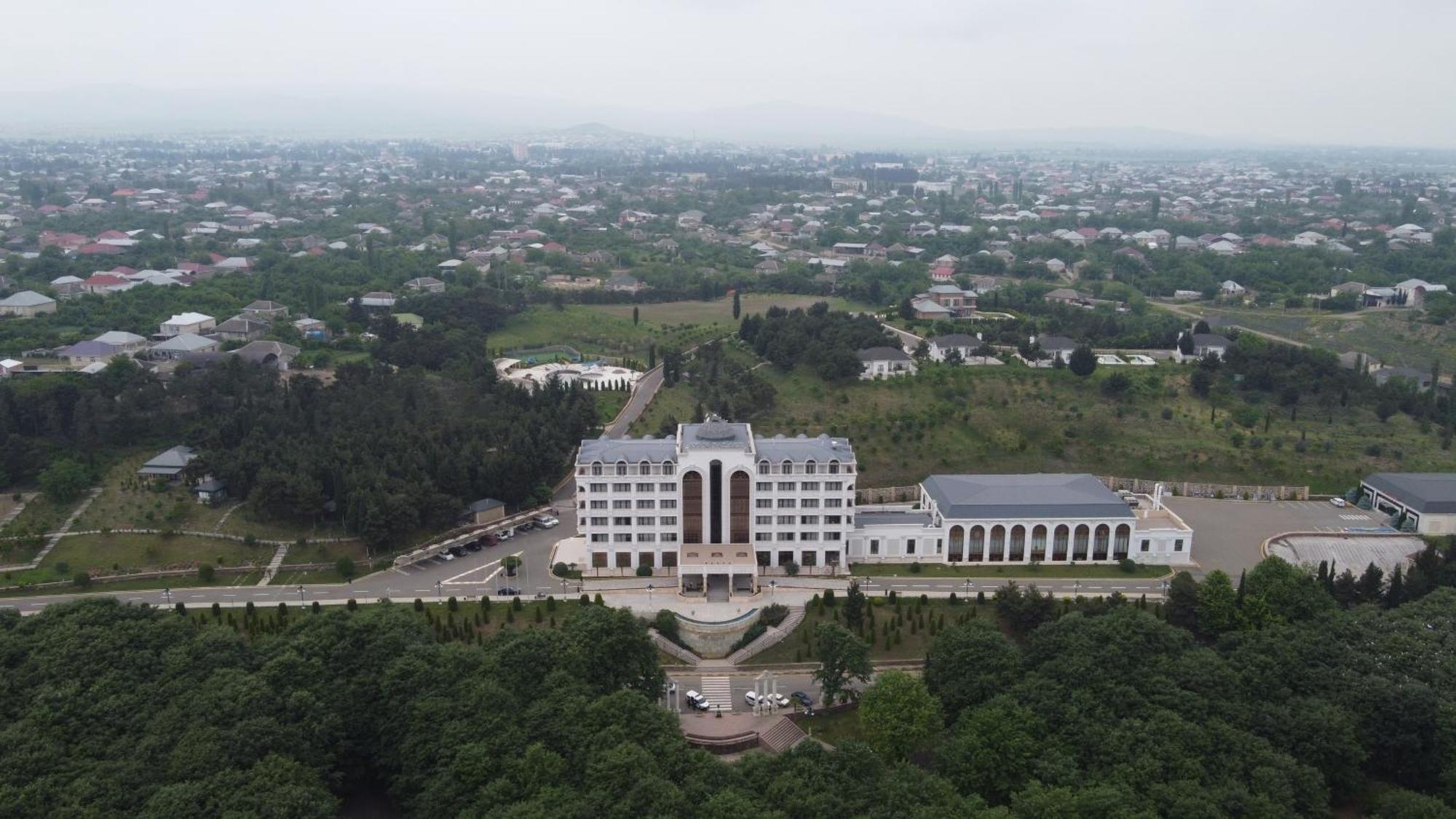 Ayan Palace Hotel Tovuz ภายนอก รูปภาพ